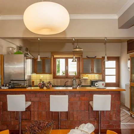 Sea View Maisonette * Chania (Crete)