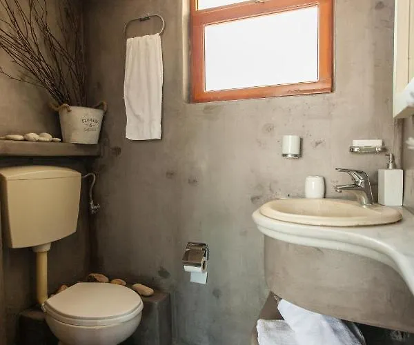 Sea View Maisonette *